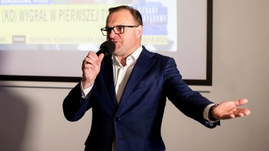 Radosław Witkowski wygrywa pierwszą 
turę wyborów w Radomiu